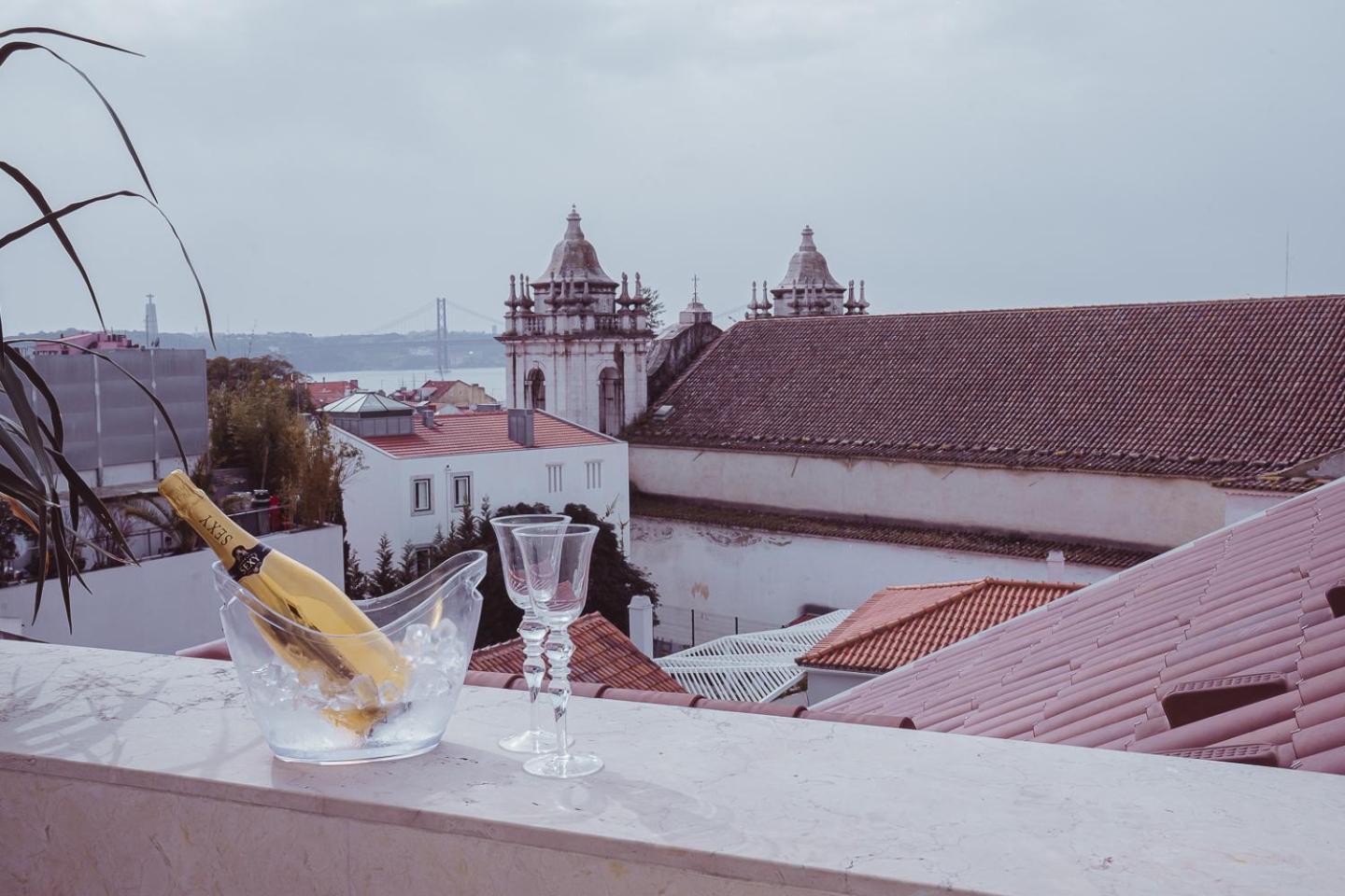 The Late Birds Lisbon - Gay Urban Resort Esterno foto